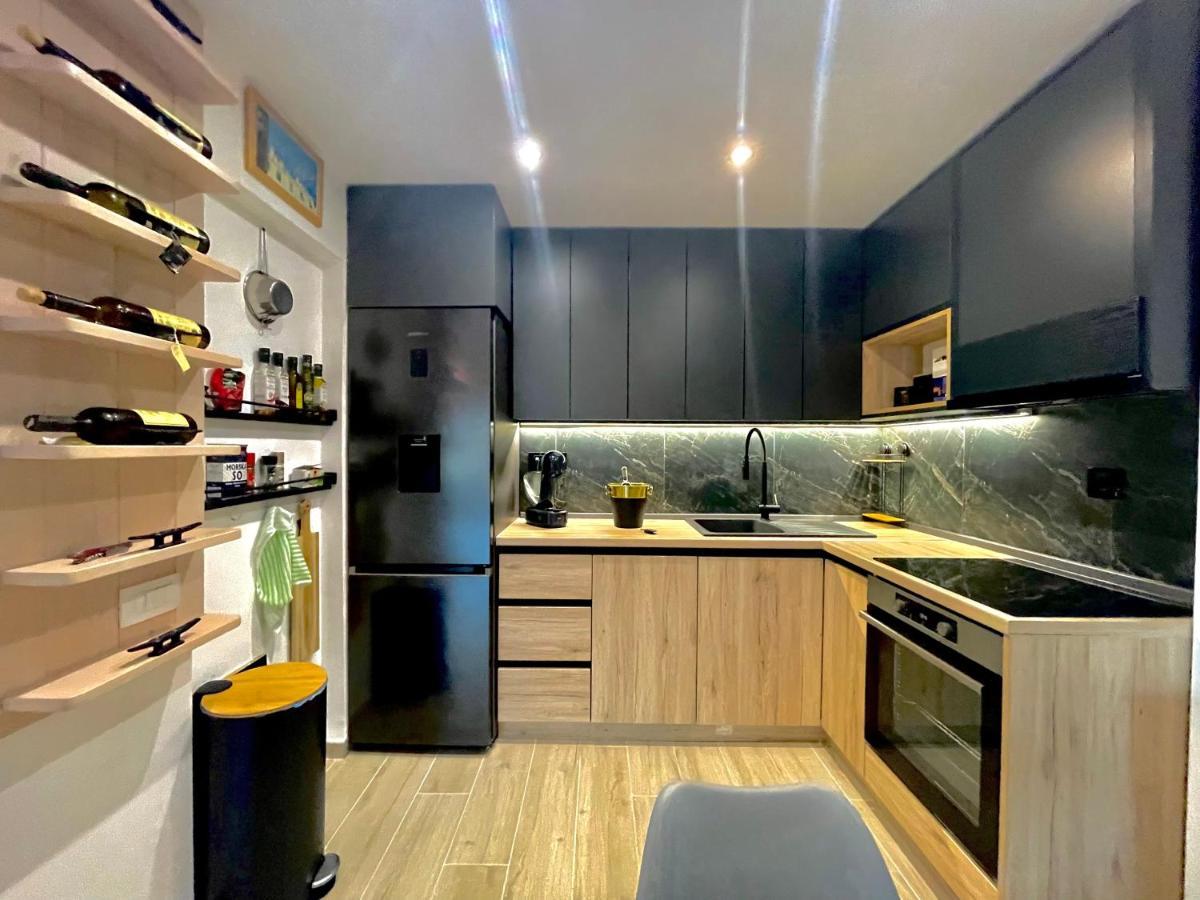 Serenity Blue Apartment *